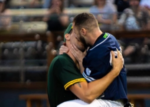 jogadores-beisebol-beijo